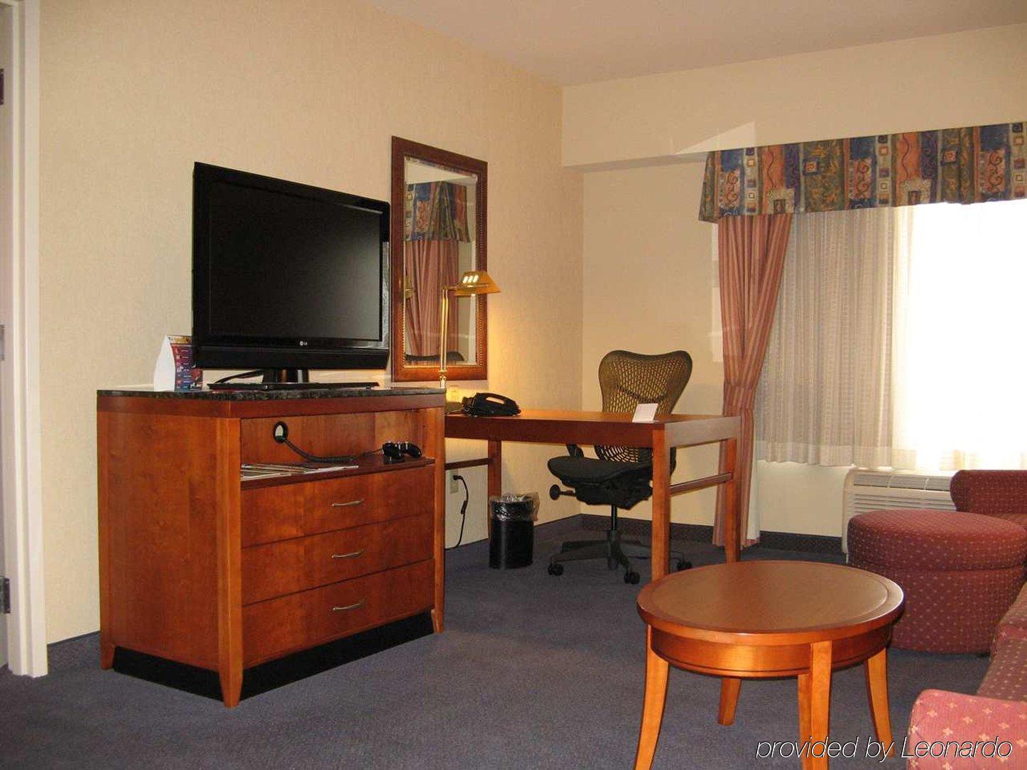 Hilton Garden Inn Akron-Canton Airport North Canton Szoba fotó
